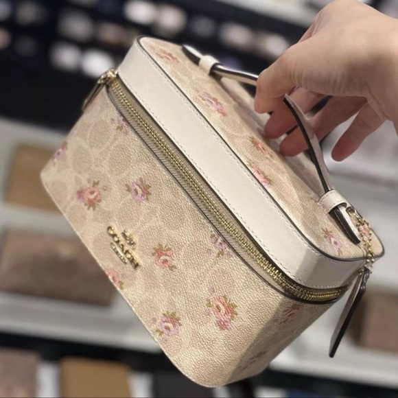 NWT COACH Cosmetic Case In Signature Canvas With Floral Print AUTHENTIC - Picture 6 of 10